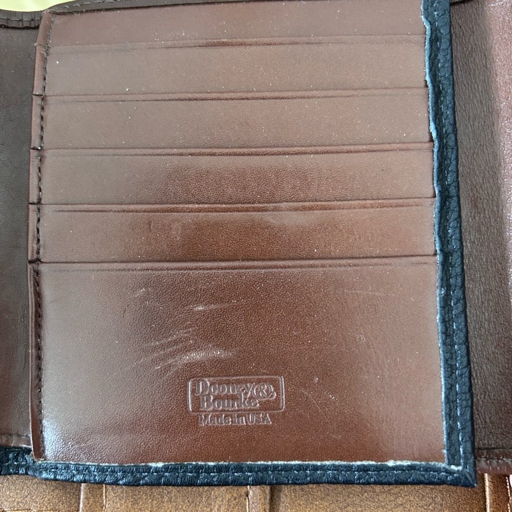 Vintage Dooney & Bourke Pebbled Leather Black and Tan Wallet Kiss Lock - Picture 7 of 11